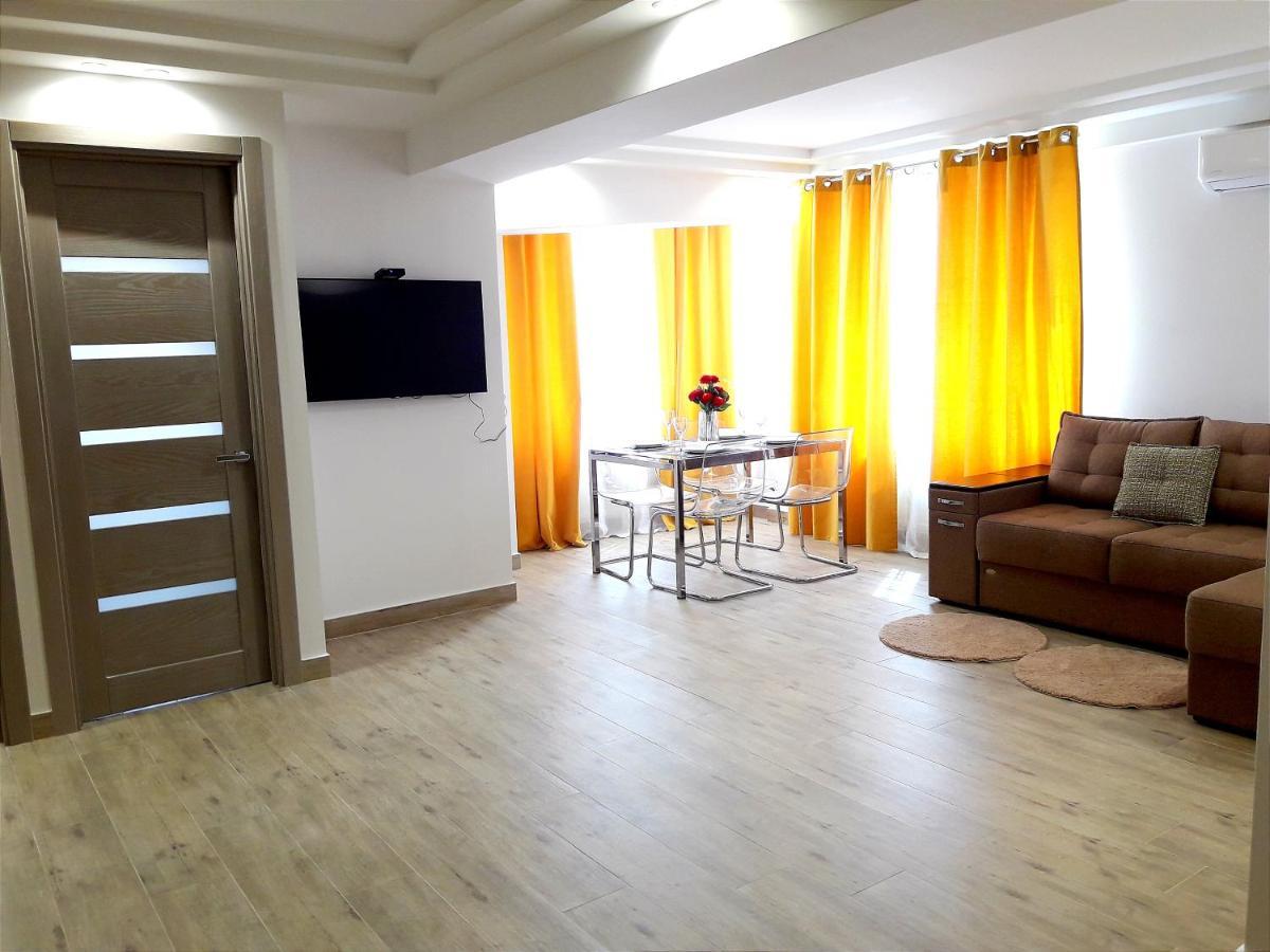 Light Apartment Center City Chişinău Extérieur photo