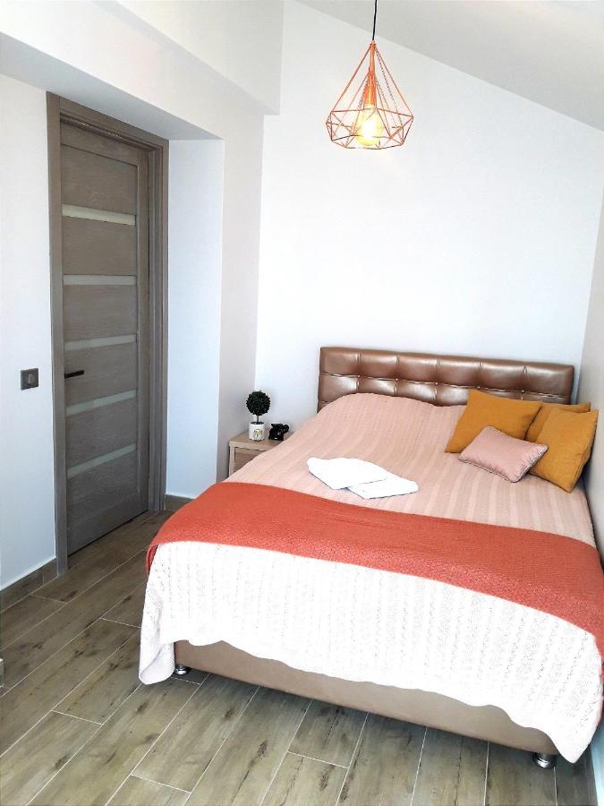 Light Apartment Center City Chişinău Extérieur photo